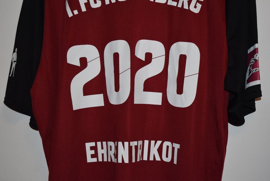 1. FC N&uuml;rnberg Umbro Ehrentrikot 2020 Special Edition in size L 5106 PHOTO