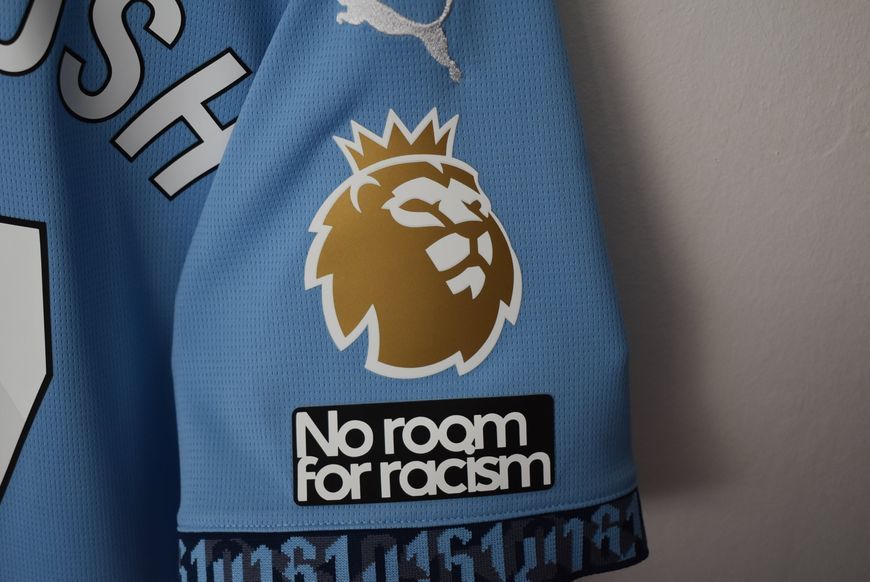 Manchester City 2024-2025 home shirt Puma in size M with Omar Marmoush on the back 4958 PHOTO