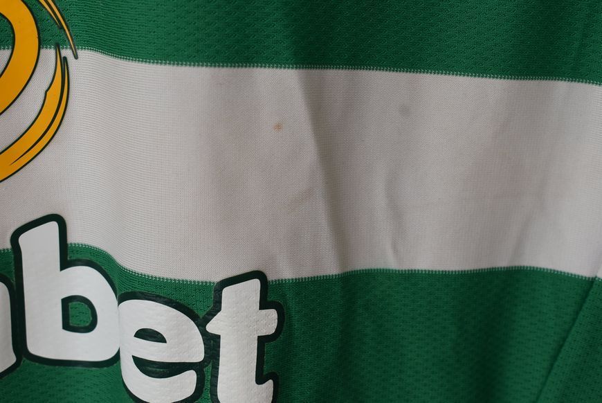 Celtic 2024-2025 home Adidas shirt in size XL with Maik Nawrocki on the back 4722 PHOTO