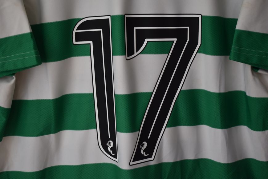 Celtic 2024-2025 home Adidas shirt in size XL with Maik Nawrocki on the back 4722 PHOTO