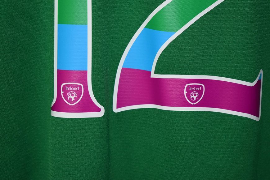 Ireland 2017 home shirt New Balance in size L with Declan Rice on the back 4822 PHOTO