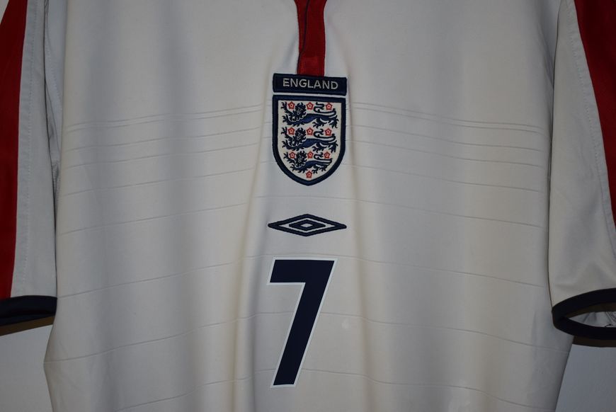 Anglia EURO 2004 domowa koszulka Umbro w rozmiarze L z David Beckham na plecach 4774 ZDJECIE