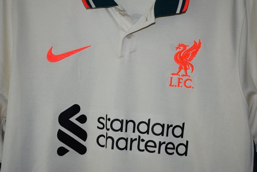 Liverpool 2021-2022 udebanetr&oslash;je Nike i st&oslash;rrelse M med Diogo Jota p&aring; ryggen 4824 FOTO