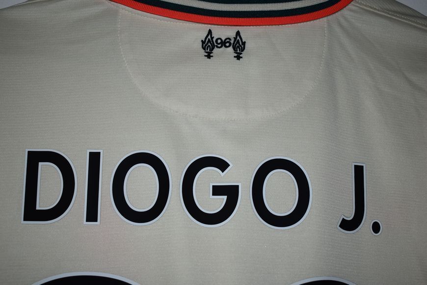 Liverpool 2021-2022 udebanetr&oslash;je Nike i st&oslash;rrelse M med Diogo Jota p&aring; ryggen 4824 FOTO
