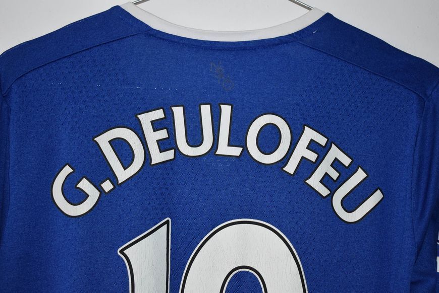 Everton 2015-2016 home Umbro long sleeve shirt in size S with Gerard Deulofeu on the back 4691 PHOTO