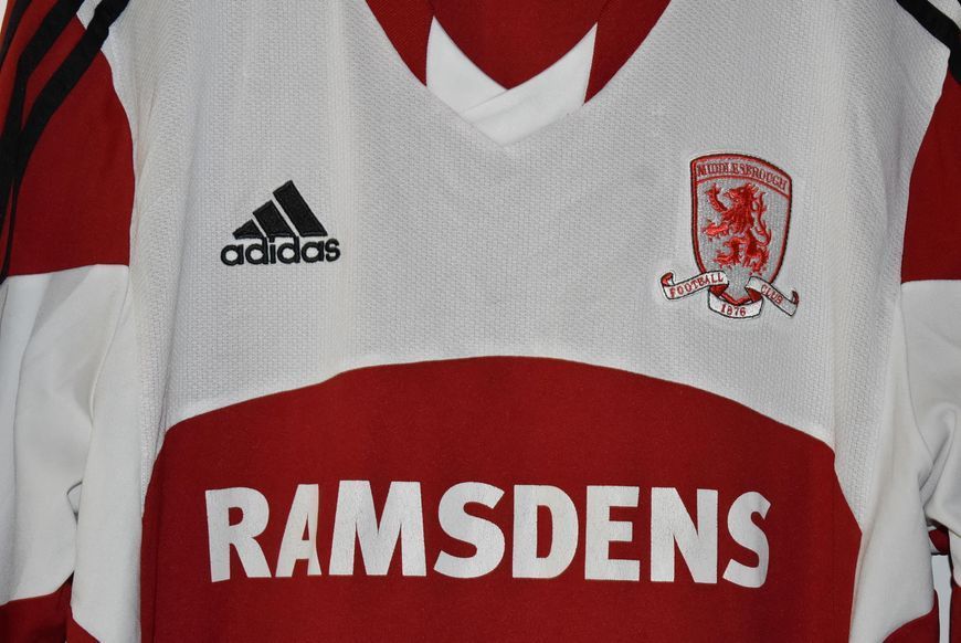 Middlesbrough 2013-2014 home shirt Adidas in size L with Jonathan Woodgate on the back 4870 PHOTO