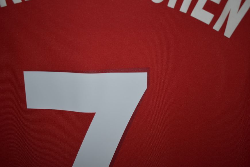 Bayern Munich 2007-2008 home shirt Adidas in size M with Franck Rib&eacute;ry on the back 5014 PHOTO