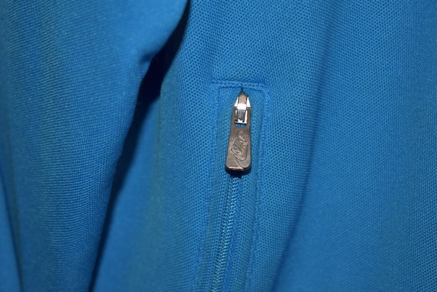 Barcelona 2011-2012 zip-up training jacket Nike in size M 5017 PHOTO