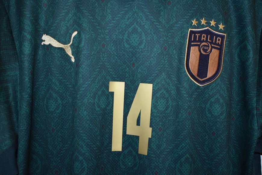 Italien 2019-2020 tredje tr&oslash;je Puma i st&oslash;rrelse L med Federico Chiesa p&aring; ryggen 4533 FOTO