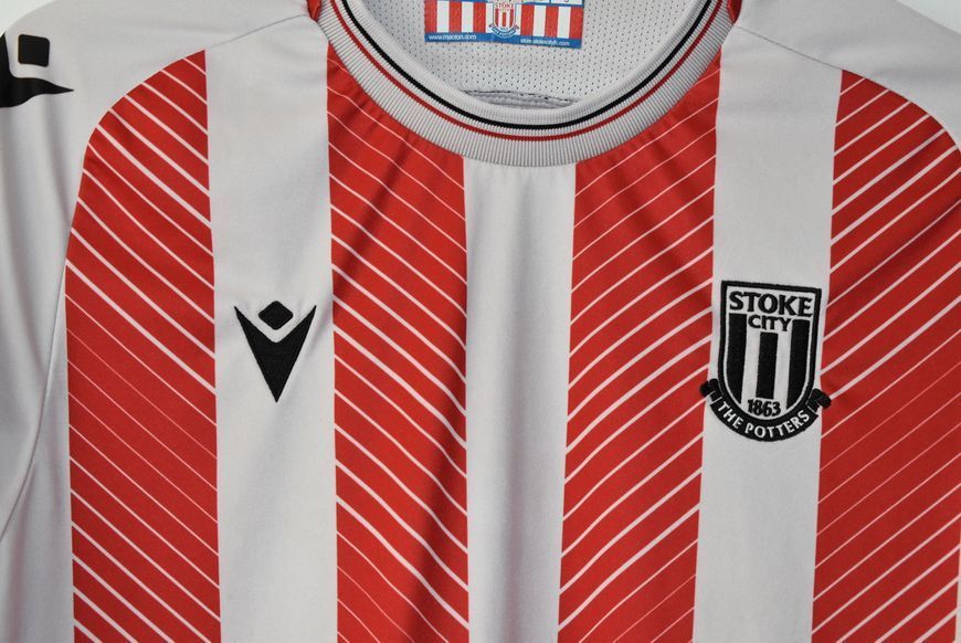 Stoke City 2022-2023 domowa koszulka Macron w rozmiarze S z Liam Delap na plecach 4831 ZDJECIE