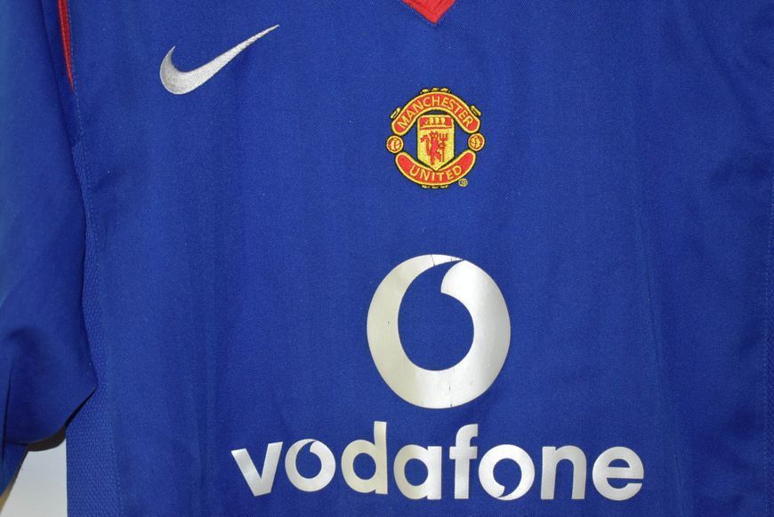 Manchester United 2005-2006 wyjazdowa koszulka Nike w rozmiarze S (49x68cm) z Cristiano Ronaldo na plecach 4782 ZDJECIE