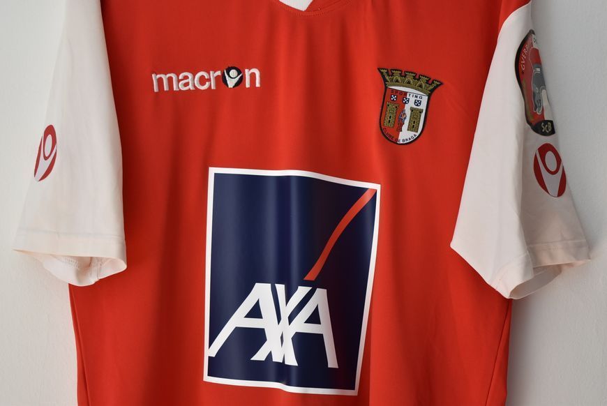 SC Braga 2008-2009 home shirt Macron in size M with Alan on the back 4877 PHOTO
