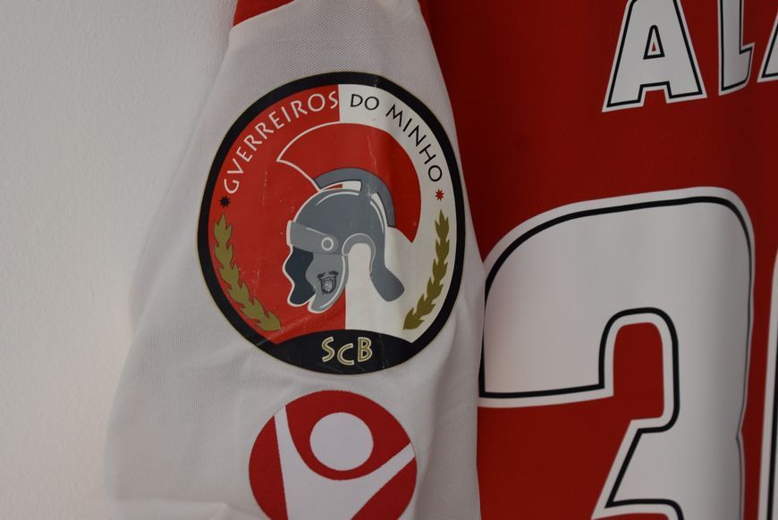 SC Braga 2008-2009 home shirt Macron in size M with Alan on the back 4877 PHOTO