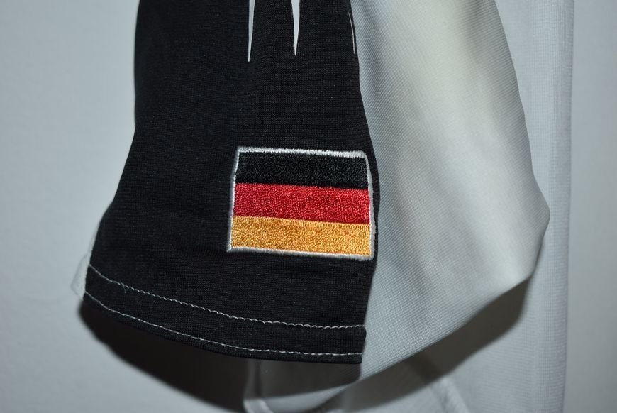 Niemcy EURO 2004 domowa koszulka retro Adidas w rozmiarze L z Bastian Schweinsteiger na plecach 4535 ZDJECIE