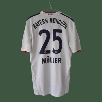 Bayern Monachium 2010-2011 wyjazdowa koszulka Adidas w rozmiarze M z Thomas M&uuml;ller na plecach 5070 ZDJECIE