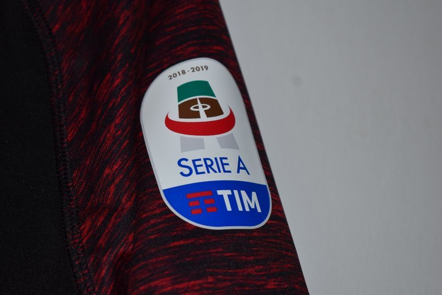 AC Milan 2018-2019 away shirt Puma in size M with Patrick Cutrone on the back 4972 PHOTO