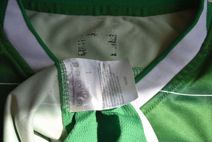 Ireland World Cup 2002 home shirt Umbro in size XL with Roy Keane on the back 4878 PHOTO