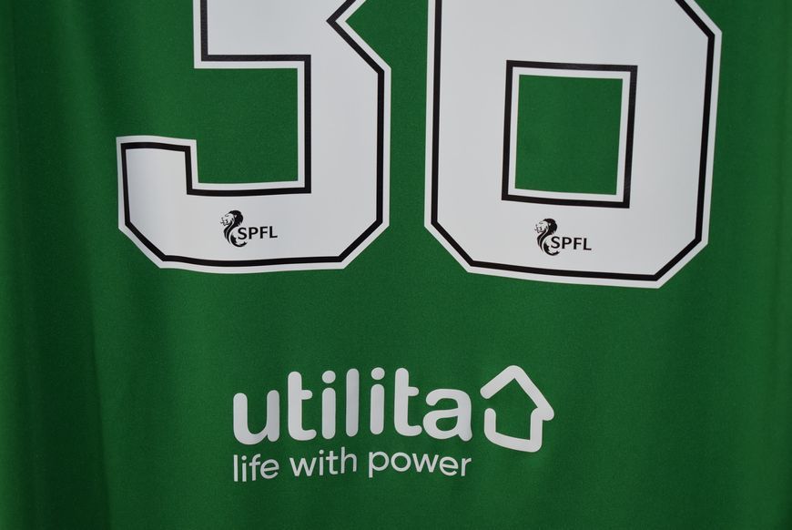 Hibernian 2020-2021 domowa koszulka Macron w rozmiarze L z Jackson Irvine na plecach 4835 ZDJECIE