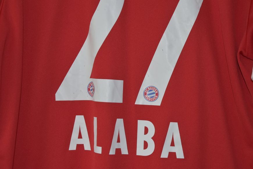 Bayern Monachium 2017-2018 domowa koszulka Adidas w rozmiarze L z David Alaba na plecach 5028 ZDJECIE