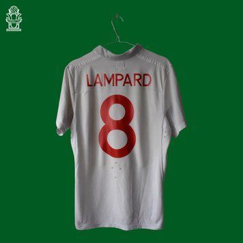 England VM 2010 hjemmetr&oslash;je retro Umbro i st&oslash;rrelse M (38) med Frank Lampard p&aring; ryggen 4637 FOTO