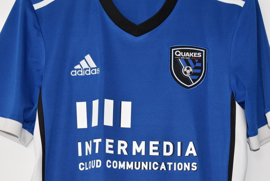 San Jose Earthquakes 2021 hjemmebanetr&oslash;je Adidas i st&oslash;rrelse S med Chris Wondolowski p&aring; ryggen 4974 FOTO