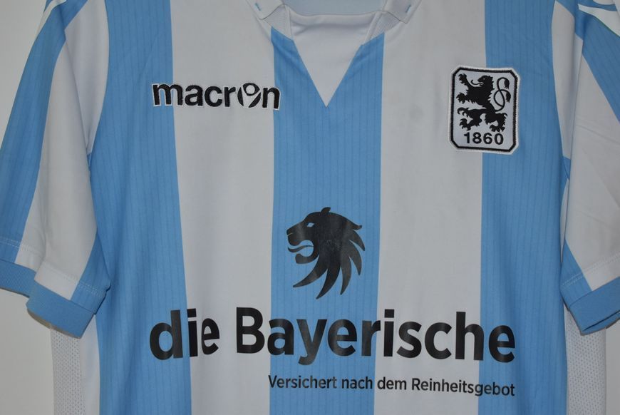 TSV 1860 Monachium 2016-2017 domowa koszulka Macron w rozmiarze S z Ivica Olić na plecach 5072 ZDJECIE