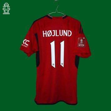 Manchester United 2023-2024 domowa koszulka Adidas w rozmiarze M z Rasmus H&oslash;jlund na plecach 4644 ZDJECIE