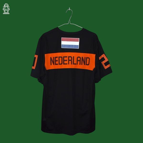 Holland VM 2010 tr&aelig;ningstr&oslash;je Nike i st&oslash;rrelse L 4981 FOTO