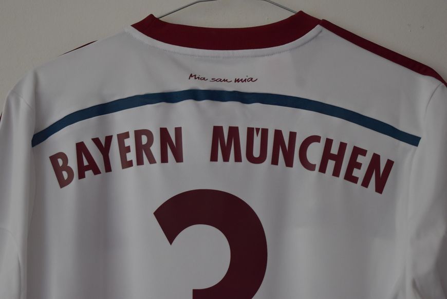 Bayern Monachium 2014-2015 wyjazdowa koszulka w rozmiarze 176(47x68cm) z Xabi Alonso na plecach 5030 ZDJECIE