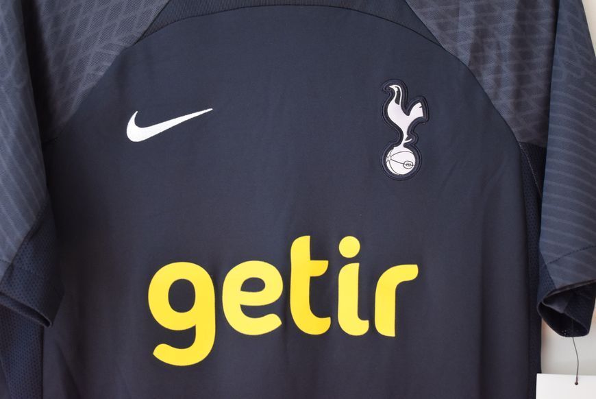 BNWT Tottenham Hotspur 2023-2024 tr&aelig;ningstr&oslash;je str. S 4888 FOTO