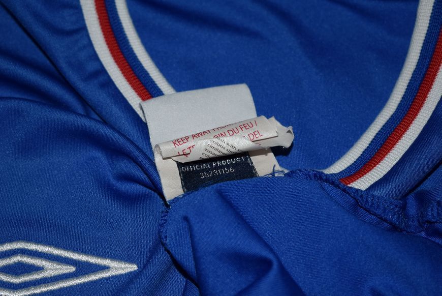 Rangers 2008-2009 home shirt by Umbro in size L with Kyle Lafferty on the back 5130 PHOTO