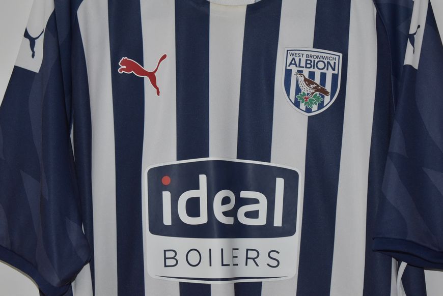 West Bromwich Albion 2019-2020 Puma hjemmebanetr&oslash;je i st&oslash;rrelse XL med Morgan Rogers p&aring; ryggen 5079 FOTO