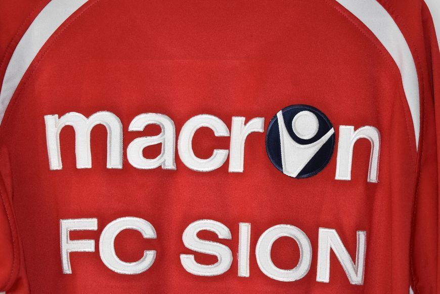 FC Sion 2007-2008 training sweatshirt Macron size S 4933 PHOTO